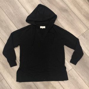Lou & Grey Black Pullover Hoodie size XS-Petite